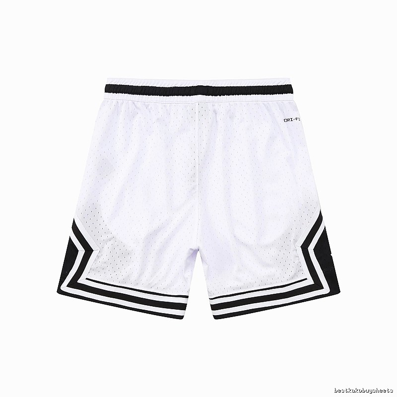 AJ sporty black and white shorts