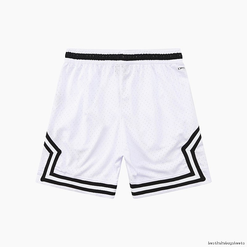 AJ sporty black and white shorts
