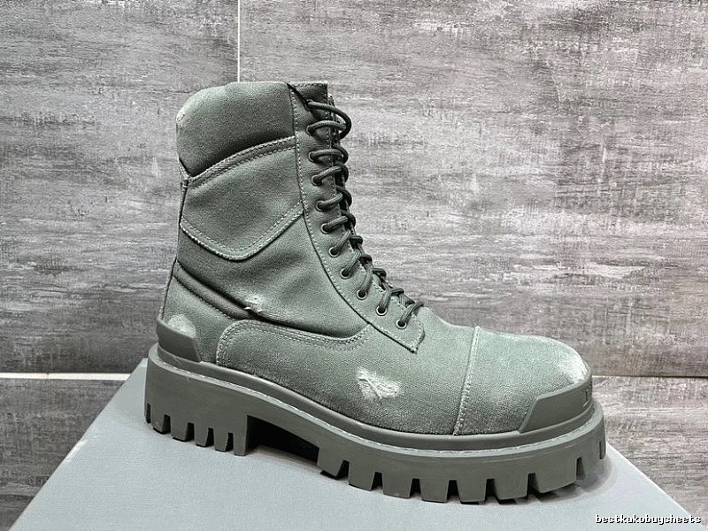 Balenciaga Gray Lace-up Boot Combat Boot for Streetwear Looks