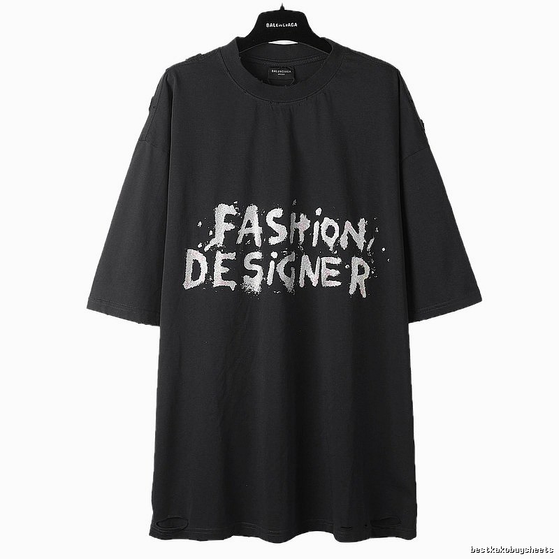 Balenciaga's trendy and cool black T-shirt