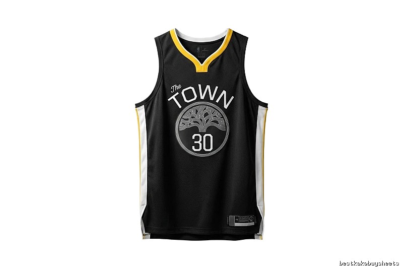 Black basketball uniforms of Curry The TOWN
