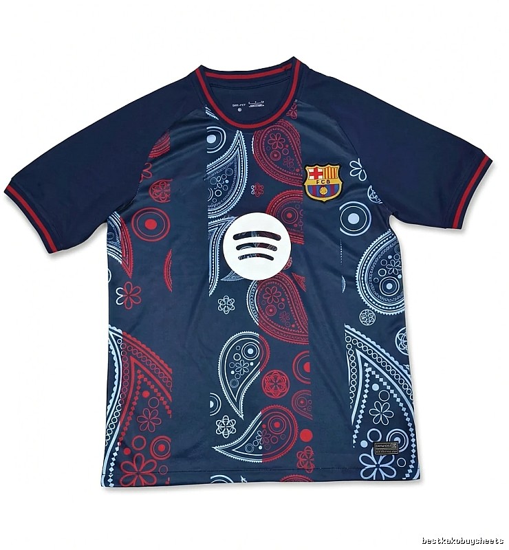 Blue T-shirt with Tokyo Ghoul print in trendy style