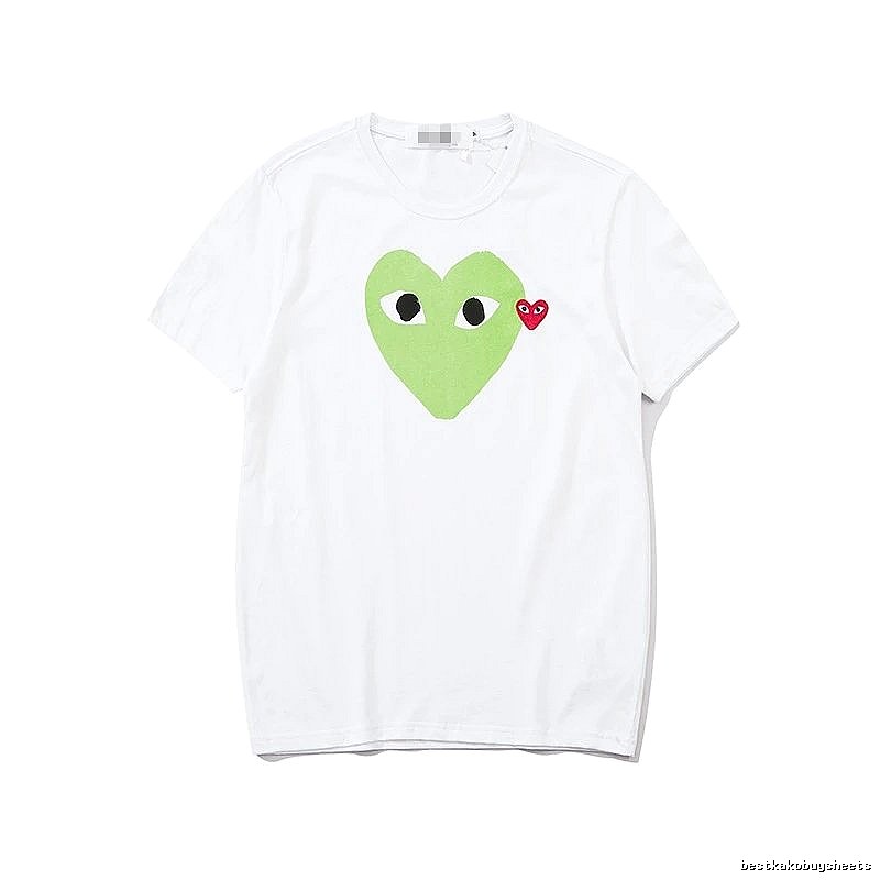 Comme des Garcons PLAY 2023-03 Green Style 2303 Heart Logo T-Shirt Airport Outfit