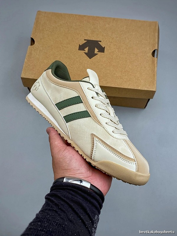 Descente Cream and Green Low-Profile Sneakers Highlighting Padded Heel Tab