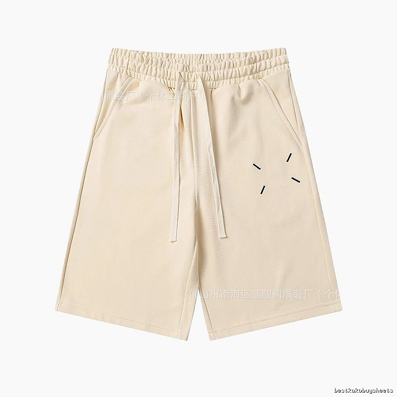 Maison Margiela minimalist style beige shorts