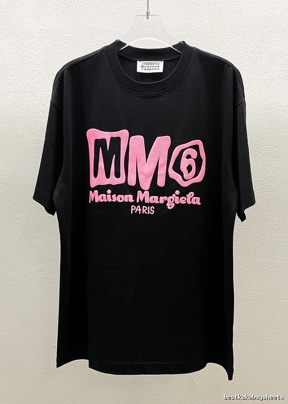 Maison Margiela MM6 Streetwear Brand Black Printed T-shirt