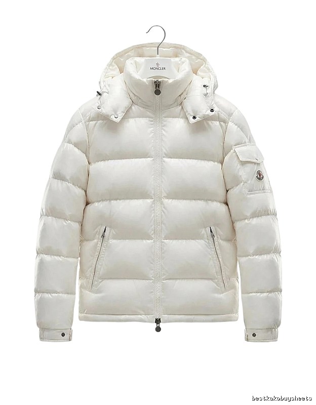 Moncler shiny and fashionable white down jacket