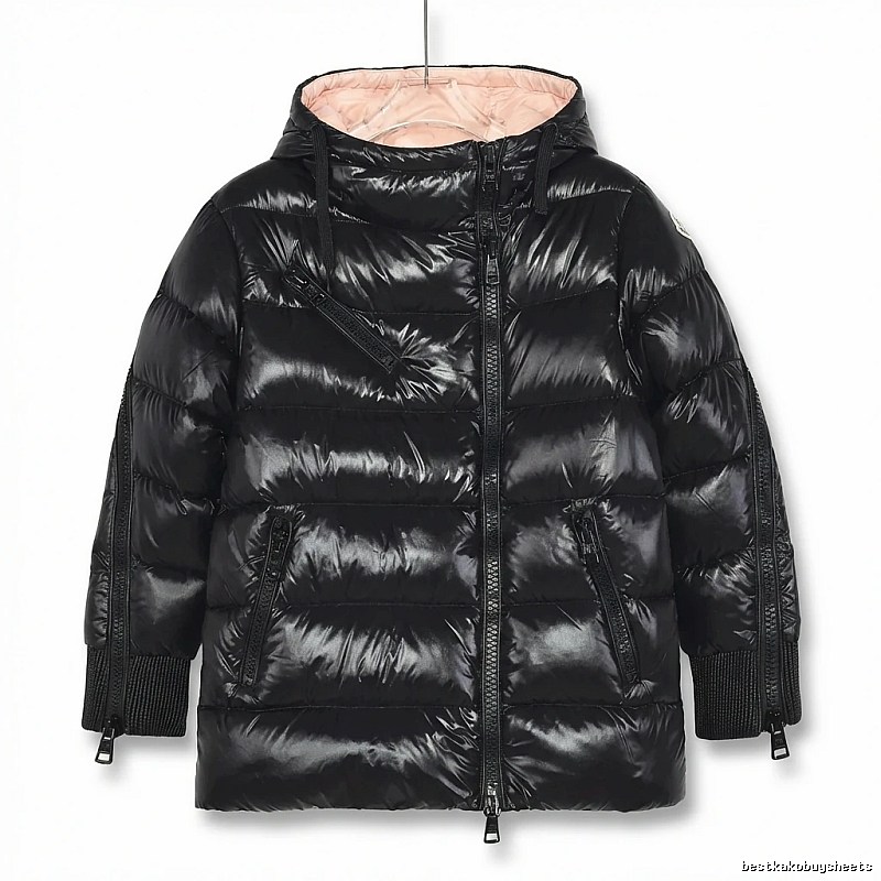 Moncler shiny and stylish black down jacket