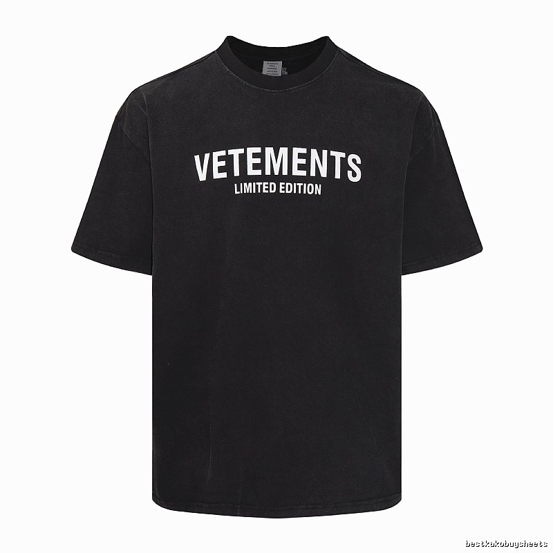 Monogram Statement graphic T-shirt Black Colorful Lucky for Layered Styling