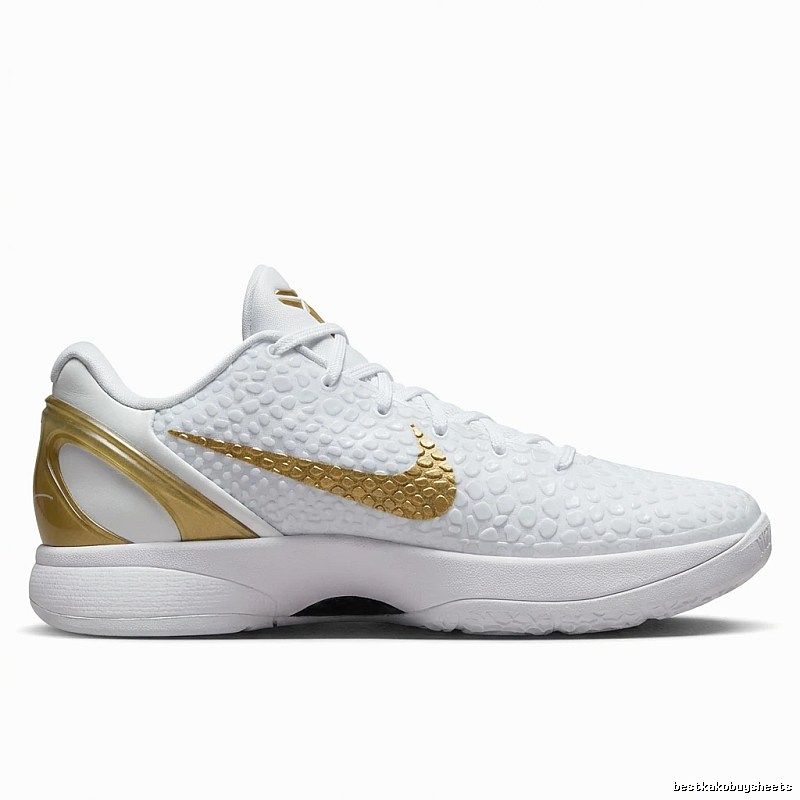 Nike Kobe series fashionable white and gold sneakers.