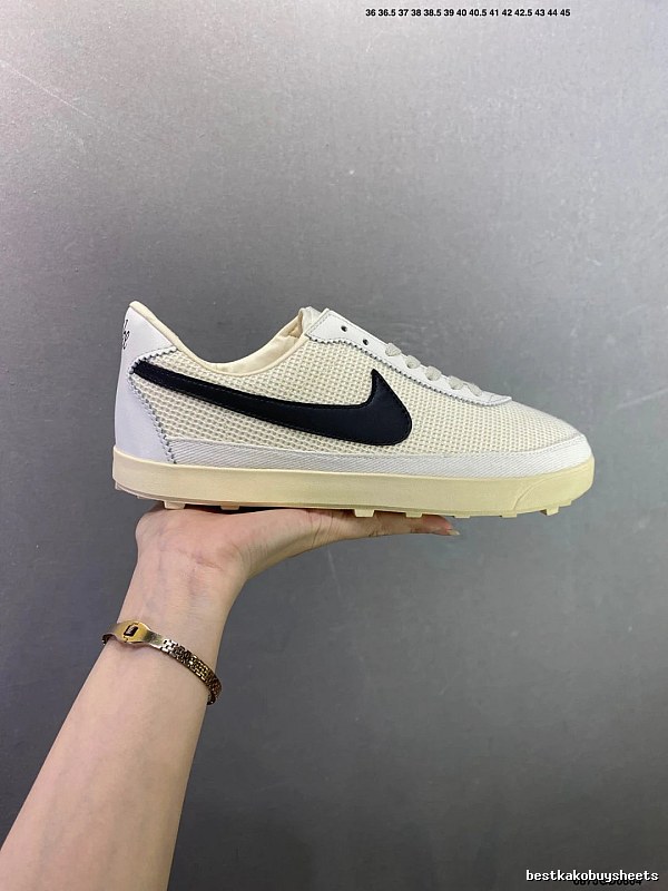 Nike White and Black Ventilated Panels Waffle-Sole Runners