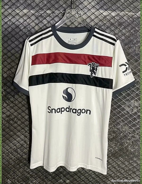 Real Madrid Logo Detail Home soccer jersey White Real Madrid with Functional Detail