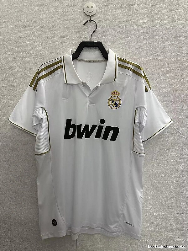 Real Madrid Relaxed Retro Teka soccer jersey White Retro Football with Designer-Inspired Detail