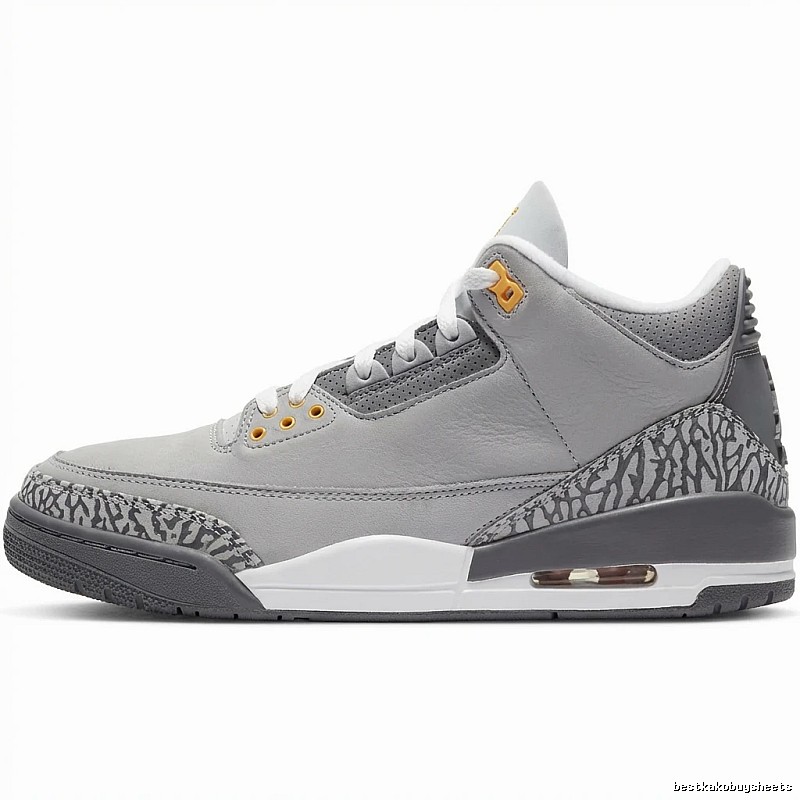 Retro-style grey shoes of Jordan 3