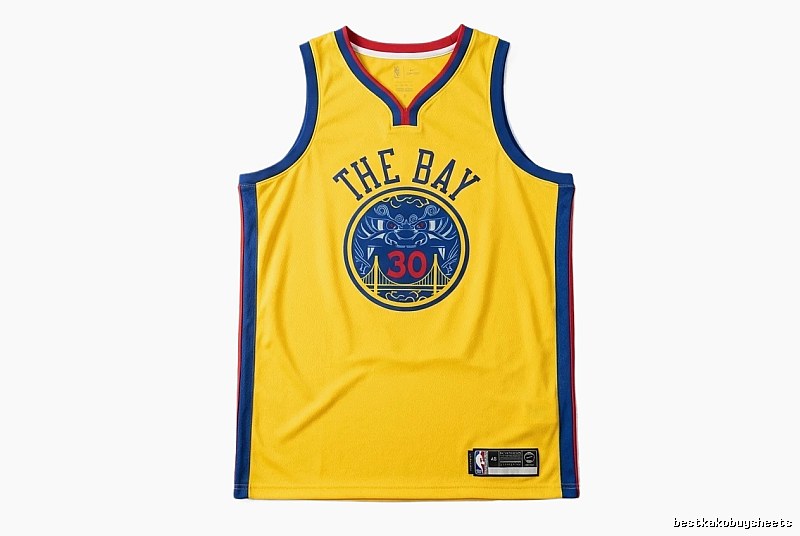 Stephenen Curry's yellow and blue retro-style jersey