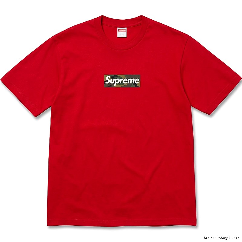 Supreme camouflage-style red T-shirt