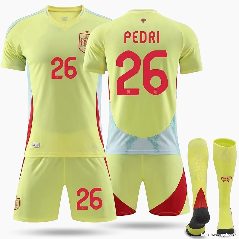The yellow and red wind jersey series of Pedri in Spain.