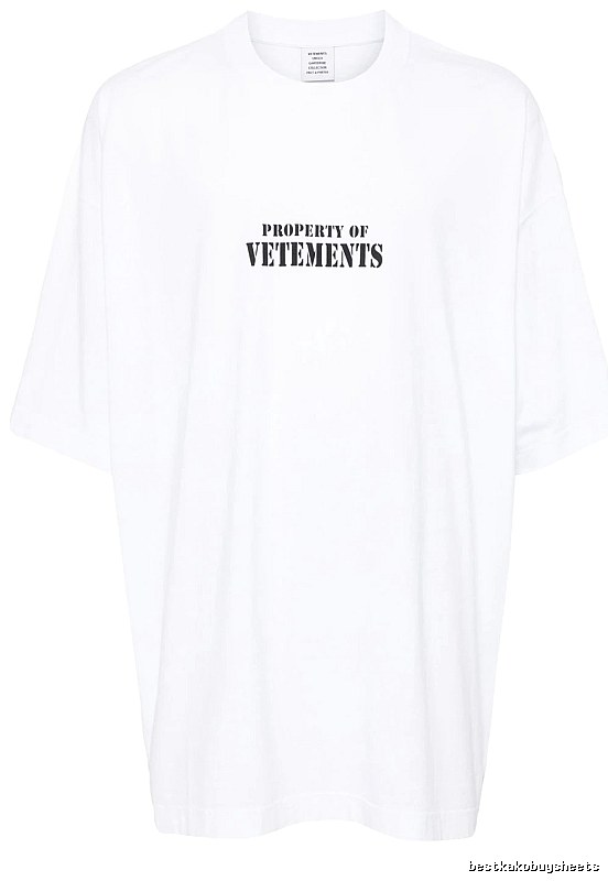 Weekend Statement graphic T-shirt Black Colorful Lucky for Weekend Wear